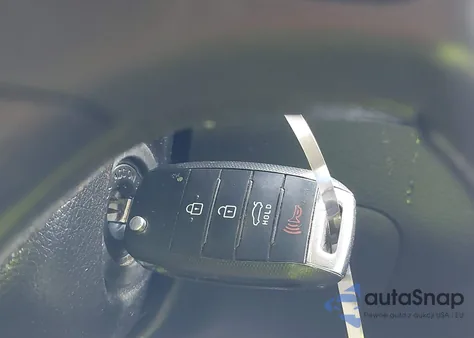 2017 Kia Forte Lx из США, поврежденный, VIN 3KPFK4A76HE095707